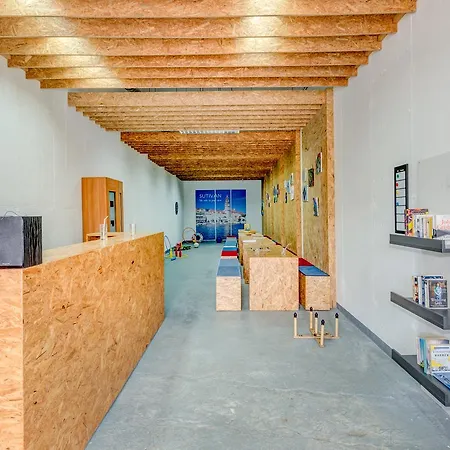 Bretia アパート *