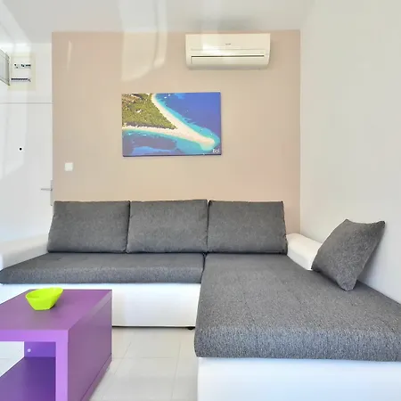 Bretia スティヴァン