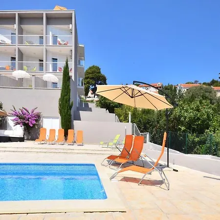 Bretia スティヴァン